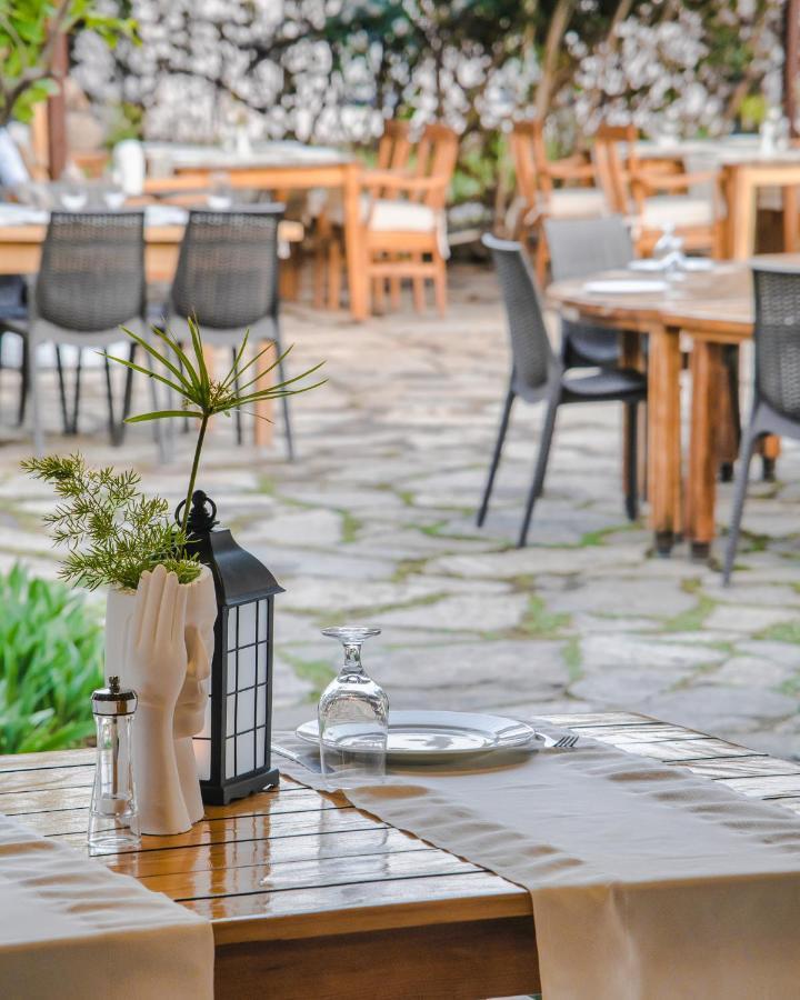 Oase Garden Hotel Чирали Экстерьер фото