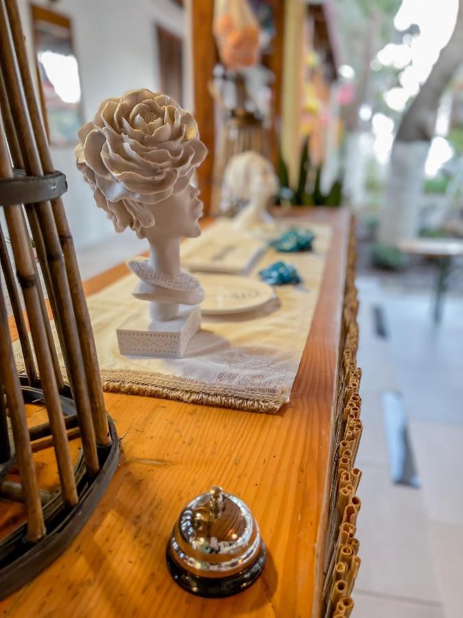 Oase Garden Hotel Чирали Экстерьер фото