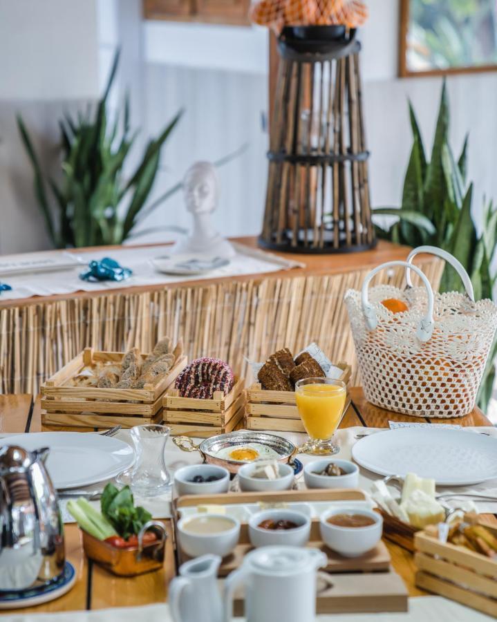 Oase Garden Hotel Чирали Экстерьер фото