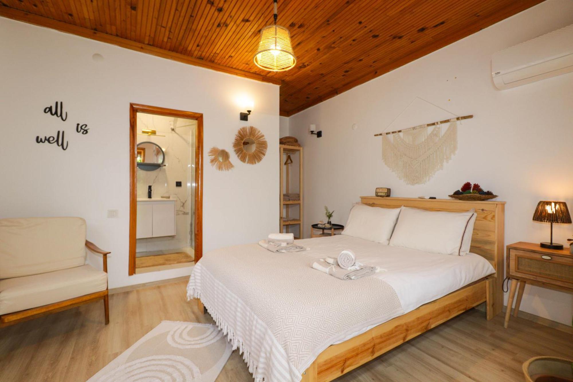 Oase Garden Hotel Чирали Экстерьер фото